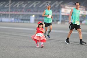 BIB: 52008, 52632
                            <button type="button" onclick="openModal(10575619)" class="btn btn-primary btn-sm float-right btn-popup" data-toggle="modal" data-target=".modal-high-quality">
                        <i class="fas fa-shopping-cart"></i> Add to Cart
                    </button>
                                            <button type="button" onclick="isThisMe(10575619, true)" class="btn btn-success btn-sm float-right btn-popup btn-isme hidden" data-toggle="tooltip" data-placement="bottom" title="นี่คือรูปของคุณใช่ไหม คลิกที่นี่เพื่อเอาเข้าอัลบั้ม">
                        <i class="fas fa-plus"></i> Add to album
                    </button>
                    <button type="button" onclick="isThisMe(10575619, false)" class="btn btn-warning btn-sm float-right btn-popup btn-isnotme hidden">
                        <i class="fas fa-ban"></i> Remove from album
                    </button>