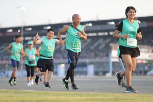 BIB: 063, 51724, 5194
                            <button type="button" onclick="openModal(10573563)" class="btn btn-primary btn-sm float-right btn-popup" data-toggle="modal" data-target=".modal-high-quality">
                        <i class="fas fa-shopping-cart"></i> Add to Cart
                    </button>
                                            <button type="button" onclick="isThisMe(10573563, true)" class="btn btn-success btn-sm float-right btn-popup btn-isme hidden" data-toggle="tooltip" data-placement="bottom" title="นี่คือรูปของคุณใช่ไหม คลิกที่นี่เพื่อเอาเข้าอัลบั้ม">
                        <i class="fas fa-plus"></i> Add to album
                    </button>
                    <button type="button" onclick="isThisMe(10573563, false)" class="btn btn-warning btn-sm float-right btn-popup btn-isnotme hidden">
                        <i class="fas fa-ban"></i> Remove from album
                    </button>