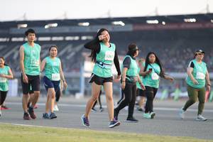 BIB: 5261, 519, 524
                            <button type="button" onclick="openModal(10575084)" class="btn btn-primary btn-sm float-right btn-popup" data-toggle="modal" data-target=".modal-high-quality">
                        <i class="fas fa-shopping-cart"></i> Add to Cart
                    </button>
                                            <button type="button" onclick="isThisMe(10575084, true)" class="btn btn-success btn-sm float-right btn-popup btn-isme hidden" data-toggle="tooltip" data-placement="bottom" title="นี่คือรูปของคุณใช่ไหม คลิกที่นี่เพื่อเอาเข้าอัลบั้ม">
                        <i class="fas fa-plus"></i> Add to album
                    </button>
                    <button type="button" onclick="isThisMe(10575084, false)" class="btn btn-warning btn-sm float-right btn-popup btn-isnotme hidden">
                        <i class="fas fa-ban"></i> Remove from album
                    </button>