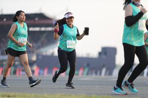 BIB: 1135, 83372
                            <button type="button" onclick="openModal(10574073)" class="btn btn-primary btn-sm float-right btn-popup" data-toggle="modal" data-target=".modal-high-quality">
                        <i class="fas fa-shopping-cart"></i> Add to Cart
                    </button>
                                            <button type="button" onclick="isThisMe(10574073, true)" class="btn btn-success btn-sm float-right btn-popup btn-isme hidden" data-toggle="tooltip" data-placement="bottom" title="นี่คือรูปของคุณใช่ไหม คลิกที่นี่เพื่อเอาเข้าอัลบั้ม">
                        <i class="fas fa-plus"></i> Add to album
                    </button>
                    <button type="button" onclick="isThisMe(10574073, false)" class="btn btn-warning btn-sm float-right btn-popup btn-isnotme hidden">
                        <i class="fas fa-ban"></i> Remove from album
                    </button>