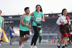 BIB: 5084, 5123, 50307
                            <button type="button" onclick="openModal(10574081)" class="btn btn-primary btn-sm float-right btn-popup" data-toggle="modal" data-target=".modal-high-quality">
                        <i class="fas fa-shopping-cart"></i> Add to Cart
                    </button>
                                            <button type="button" onclick="isThisMe(10574081, true)" class="btn btn-success btn-sm float-right btn-popup btn-isme hidden" data-toggle="tooltip" data-placement="bottom" title="นี่คือรูปของคุณใช่ไหม คลิกที่นี่เพื่อเอาเข้าอัลบั้ม">
                        <i class="fas fa-plus"></i> Add to album
                    </button>
                    <button type="button" onclick="isThisMe(10574081, false)" class="btn btn-warning btn-sm float-right btn-popup btn-isnotme hidden">
                        <i class="fas fa-ban"></i> Remove from album
                    </button>