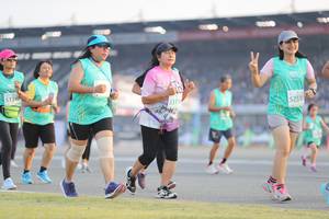 BIB: 52510
                            <button type="button" onclick="openModal(10574619)" class="btn btn-primary btn-sm float-right btn-popup" data-toggle="modal" data-target=".modal-high-quality">
                        <i class="fas fa-shopping-cart"></i> Add to Cart
                    </button>
                                            <button type="button" onclick="isThisMe(10574619, true)" class="btn btn-success btn-sm float-right btn-popup btn-isme hidden" data-toggle="tooltip" data-placement="bottom" title="นี่คือรูปของคุณใช่ไหม คลิกที่นี่เพื่อเอาเข้าอัลบั้ม">
                        <i class="fas fa-plus"></i> Add to album
                    </button>
                    <button type="button" onclick="isThisMe(10574619, false)" class="btn btn-warning btn-sm float-right btn-popup btn-isnotme hidden">
                        <i class="fas fa-ban"></i> Remove from album
                    </button>