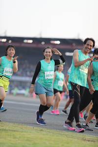 BIB: 50768, 50763
                            <button type="button" onclick="openModal(10574935)" class="btn btn-primary btn-sm float-right btn-popup" data-toggle="modal" data-target=".modal-high-quality">
                        <i class="fas fa-shopping-cart"></i> Add to Cart
                    </button>
                                            <button type="button" onclick="isThisMe(10574935, true)" class="btn btn-success btn-sm float-right btn-popup btn-isme hidden" data-toggle="tooltip" data-placement="bottom" title="นี่คือรูปของคุณใช่ไหม คลิกที่นี่เพื่อเอาเข้าอัลบั้ม">
                        <i class="fas fa-plus"></i> Add to album
                    </button>
                    <button type="button" onclick="isThisMe(10574935, false)" class="btn btn-warning btn-sm float-right btn-popup btn-isnotme hidden">
                        <i class="fas fa-ban"></i> Remove from album
                    </button>