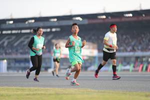 BIB: 5157
                            <button type="button" onclick="openModal(10573554)" class="btn btn-primary btn-sm float-right btn-popup" data-toggle="modal" data-target=".modal-high-quality">
                        <i class="fas fa-shopping-cart"></i> Add to Cart
                    </button>
                                            <button type="button" onclick="isThisMe(10573554, true)" class="btn btn-success btn-sm float-right btn-popup btn-isme hidden" data-toggle="tooltip" data-placement="bottom" title="นี่คือรูปของคุณใช่ไหม คลิกที่นี่เพื่อเอาเข้าอัลบั้ม">
                        <i class="fas fa-plus"></i> Add to album
                    </button>
                    <button type="button" onclick="isThisMe(10573554, false)" class="btn btn-warning btn-sm float-right btn-popup btn-isnotme hidden">
                        <i class="fas fa-ban"></i> Remove from album
                    </button>