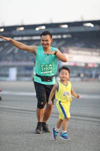 BIB: 51974
                            <button type="button" onclick="openModal(10575472)" class="btn btn-primary btn-sm float-right btn-popup" data-toggle="modal" data-target=".modal-high-quality">
                        <i class="fas fa-shopping-cart"></i> Add to Cart
                    </button>
                                            <button type="button" onclick="isThisMe(10575472, true)" class="btn btn-success btn-sm float-right btn-popup btn-isme hidden" data-toggle="tooltip" data-placement="bottom" title="นี่คือรูปของคุณใช่ไหม คลิกที่นี่เพื่อเอาเข้าอัลบั้ม">
                        <i class="fas fa-plus"></i> Add to album
                    </button>
                    <button type="button" onclick="isThisMe(10575472, false)" class="btn btn-warning btn-sm float-right btn-popup btn-isnotme hidden">
                        <i class="fas fa-ban"></i> Remove from album
                    </button>