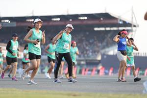 BIB: 528, 515
                            <button type="button" onclick="openModal(10574038)" class="btn btn-primary btn-sm float-right btn-popup" data-toggle="modal" data-target=".modal-high-quality">
                        <i class="fas fa-shopping-cart"></i> Add to Cart
                    </button>
                                            <button type="button" onclick="isThisMe(10574038, true)" class="btn btn-success btn-sm float-right btn-popup btn-isme hidden" data-toggle="tooltip" data-placement="bottom" title="นี่คือรูปของคุณใช่ไหม คลิกที่นี่เพื่อเอาเข้าอัลบั้ม">
                        <i class="fas fa-plus"></i> Add to album
                    </button>
                    <button type="button" onclick="isThisMe(10574038, false)" class="btn btn-warning btn-sm float-right btn-popup btn-isnotme hidden">
                        <i class="fas fa-ban"></i> Remove from album
                    </button>