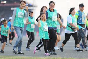 BIB: 52943, 5316, 522, 51519
                            <button type="button" onclick="openModal(10575211)" class="btn btn-primary btn-sm float-right btn-popup" data-toggle="modal" data-target=".modal-high-quality">
                        <i class="fas fa-shopping-cart"></i> Add to Cart
                    </button>
                                            <button type="button" onclick="isThisMe(10575211, true)" class="btn btn-success btn-sm float-right btn-popup btn-isme hidden" data-toggle="tooltip" data-placement="bottom" title="นี่คือรูปของคุณใช่ไหม คลิกที่นี่เพื่อเอาเข้าอัลบั้ม">
                        <i class="fas fa-plus"></i> Add to album
                    </button>
                    <button type="button" onclick="isThisMe(10575211, false)" class="btn btn-warning btn-sm float-right btn-popup btn-isnotme hidden">
                        <i class="fas fa-ban"></i> Remove from album
                    </button>