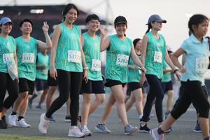 BIB: 531, 5282, 53172, 529, 53173
                            <button type="button" onclick="openModal(10575116)" class="btn btn-primary btn-sm float-right btn-popup" data-toggle="modal" data-target=".modal-high-quality">
                        <i class="fas fa-shopping-cart"></i> Add to Cart
                    </button>
                                            <button type="button" onclick="isThisMe(10575116, true)" class="btn btn-success btn-sm float-right btn-popup btn-isme hidden" data-toggle="tooltip" data-placement="bottom" title="นี่คือรูปของคุณใช่ไหม คลิกที่นี่เพื่อเอาเข้าอัลบั้ม">
                        <i class="fas fa-plus"></i> Add to album
                    </button>
                    <button type="button" onclick="isThisMe(10575116, false)" class="btn btn-warning btn-sm float-right btn-popup btn-isnotme hidden">
                        <i class="fas fa-ban"></i> Remove from album
                    </button>