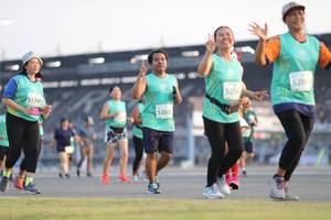 BIB: 528, 5256, 51298, 5265
                            <button type="button" onclick="openModal(10574330)" class="btn btn-primary btn-sm float-right btn-popup" data-toggle="modal" data-target=".modal-high-quality">
                        <i class="fas fa-shopping-cart"></i> Add to Cart
                    </button>
                                            <button type="button" onclick="isThisMe(10574330, true)" class="btn btn-success btn-sm float-right btn-popup btn-isme hidden" data-toggle="tooltip" data-placement="bottom" title="นี่คือรูปของคุณใช่ไหม คลิกที่นี่เพื่อเอาเข้าอัลบั้ม">
                        <i class="fas fa-plus"></i> Add to album
                    </button>
                    <button type="button" onclick="isThisMe(10574330, false)" class="btn btn-warning btn-sm float-right btn-popup btn-isnotme hidden">
                        <i class="fas fa-ban"></i> Remove from album
                    </button>