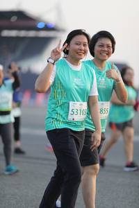 BIB: 855, 53103
                            <button type="button" onclick="openModal(10575355)" class="btn btn-primary btn-sm float-right btn-popup" data-toggle="modal" data-target=".modal-high-quality">
                        <i class="fas fa-shopping-cart"></i> Add to Cart
                    </button>
                                            <button type="button" onclick="isThisMe(10575355, true)" class="btn btn-success btn-sm float-right btn-popup btn-isme hidden" data-toggle="tooltip" data-placement="bottom" title="นี่คือรูปของคุณใช่ไหม คลิกที่นี่เพื่อเอาเข้าอัลบั้ม">
                        <i class="fas fa-plus"></i> Add to album
                    </button>
                    <button type="button" onclick="isThisMe(10575355, false)" class="btn btn-warning btn-sm float-right btn-popup btn-isnotme hidden">
                        <i class="fas fa-ban"></i> Remove from album
                    </button>