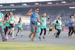 BIB: 41386, 5050, 8176
                            <button type="button" onclick="openModal(10574556)" class="btn btn-primary btn-sm float-right btn-popup" data-toggle="modal" data-target=".modal-high-quality">
                        <i class="fas fa-shopping-cart"></i> Add to Cart
                    </button>
                                            <button type="button" onclick="isThisMe(10574556, true)" class="btn btn-success btn-sm float-right btn-popup btn-isme hidden" data-toggle="tooltip" data-placement="bottom" title="นี่คือรูปของคุณใช่ไหม คลิกที่นี่เพื่อเอาเข้าอัลบั้ม">
                        <i class="fas fa-plus"></i> Add to album
                    </button>
                    <button type="button" onclick="isThisMe(10574556, false)" class="btn btn-warning btn-sm float-right btn-popup btn-isnotme hidden">
                        <i class="fas fa-ban"></i> Remove from album
                    </button>