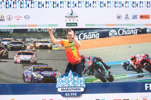 BIB: 42195
                            <button type="button" onclick="openModal(10567024)" class="btn btn-primary btn-sm float-right btn-popup" data-toggle="modal" data-target=".modal-high-quality">
                        <i class="fas fa-shopping-cart"></i> Add to Cart
                    </button>
                                            <button type="button" onclick="isThisMe(10567024, true)" class="btn btn-success btn-sm float-right btn-popup btn-isme hidden" data-toggle="tooltip" data-placement="bottom" title="นี่คือรูปของคุณใช่ไหม คลิกที่นี่เพื่อเอาเข้าอัลบั้ม">
                        <i class="fas fa-plus"></i> Add to album
                    </button>
                    <button type="button" onclick="isThisMe(10567024, false)" class="btn btn-warning btn-sm float-right btn-popup btn-isnotme hidden">
                        <i class="fas fa-ban"></i> Remove from album
                    </button>