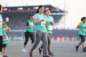 BIB: 5319, 7348
                            <button type="button" onclick="openModal(10574576)" class="btn btn-primary btn-sm float-right btn-popup" data-toggle="modal" data-target=".modal-high-quality">
                        <i class="fas fa-shopping-cart"></i> Add to Cart
                    </button>
                                            <button type="button" onclick="isThisMe(10574576, true)" class="btn btn-success btn-sm float-right btn-popup btn-isme hidden" data-toggle="tooltip" data-placement="bottom" title="นี่คือรูปของคุณใช่ไหม คลิกที่นี่เพื่อเอาเข้าอัลบั้ม">
                        <i class="fas fa-plus"></i> Add to album
                    </button>
                    <button type="button" onclick="isThisMe(10574576, false)" class="btn btn-warning btn-sm float-right btn-popup btn-isnotme hidden">
                        <i class="fas fa-ban"></i> Remove from album
                    </button>