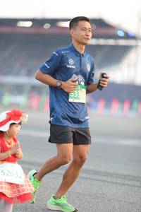 BIB: 339, 52632
                            <button type="button" onclick="openModal(10575626)" class="btn btn-primary btn-sm float-right btn-popup" data-toggle="modal" data-target=".modal-high-quality">
                        <i class="fas fa-shopping-cart"></i> Add to Cart
                    </button>
                                            <button type="button" onclick="isThisMe(10575626, true)" class="btn btn-success btn-sm float-right btn-popup btn-isme hidden" data-toggle="tooltip" data-placement="bottom" title="นี่คือรูปของคุณใช่ไหม คลิกที่นี่เพื่อเอาเข้าอัลบั้ม">
                        <i class="fas fa-plus"></i> Add to album
                    </button>
                    <button type="button" onclick="isThisMe(10575626, false)" class="btn btn-warning btn-sm float-right btn-popup btn-isnotme hidden">
                        <i class="fas fa-ban"></i> Remove from album
                    </button>