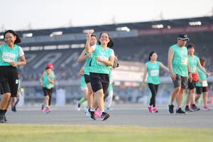 BIB: 50740
                            <button type="button" onclick="openModal(10574415)" class="btn btn-primary btn-sm float-right btn-popup" data-toggle="modal" data-target=".modal-high-quality">
                        <i class="fas fa-shopping-cart"></i> Add to Cart
                    </button>
                                            <button type="button" onclick="isThisMe(10574415, true)" class="btn btn-success btn-sm float-right btn-popup btn-isme hidden" data-toggle="tooltip" data-placement="bottom" title="นี่คือรูปของคุณใช่ไหม คลิกที่นี่เพื่อเอาเข้าอัลบั้ม">
                        <i class="fas fa-plus"></i> Add to album
                    </button>
                    <button type="button" onclick="isThisMe(10574415, false)" class="btn btn-warning btn-sm float-right btn-popup btn-isnotme hidden">
                        <i class="fas fa-ban"></i> Remove from album
                    </button>