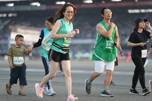 BIB: 7026, 5192, 524, 51361
                            <button type="button" onclick="openModal(10575440)" class="btn btn-primary btn-sm float-right btn-popup" data-toggle="modal" data-target=".modal-high-quality">
                        <i class="fas fa-shopping-cart"></i> Add to Cart
                    </button>
                                            <button type="button" onclick="isThisMe(10575440, true)" class="btn btn-success btn-sm float-right btn-popup btn-isme hidden" data-toggle="tooltip" data-placement="bottom" title="นี่คือรูปของคุณใช่ไหม คลิกที่นี่เพื่อเอาเข้าอัลบั้ม">
                        <i class="fas fa-plus"></i> Add to album
                    </button>
                    <button type="button" onclick="isThisMe(10575440, false)" class="btn btn-warning btn-sm float-right btn-popup btn-isnotme hidden">
                        <i class="fas fa-ban"></i> Remove from album
                    </button>