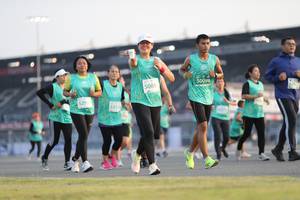 BIB: 50098, 5088, 5295, 531
                            <button type="button" onclick="openModal(10573980)" class="btn btn-primary btn-sm float-right btn-popup" data-toggle="modal" data-target=".modal-high-quality">
                        <i class="fas fa-shopping-cart"></i> Add to Cart
                    </button>
                                            <button type="button" onclick="isThisMe(10573980, true)" class="btn btn-success btn-sm float-right btn-popup btn-isme hidden" data-toggle="tooltip" data-placement="bottom" title="นี่คือรูปของคุณใช่ไหม คลิกที่นี่เพื่อเอาเข้าอัลบั้ม">
                        <i class="fas fa-plus"></i> Add to album
                    </button>
                    <button type="button" onclick="isThisMe(10573980, false)" class="btn btn-warning btn-sm float-right btn-popup btn-isnotme hidden">
                        <i class="fas fa-ban"></i> Remove from album
                    </button>