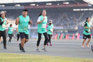 BIB: 5123, 50472, 5328
                            <button type="button" onclick="openModal(10574538)" class="btn btn-primary btn-sm float-right btn-popup" data-toggle="modal" data-target=".modal-high-quality">
                        <i class="fas fa-shopping-cart"></i> Add to Cart
                    </button>
                                            <button type="button" onclick="isThisMe(10574538, true)" class="btn btn-success btn-sm float-right btn-popup btn-isme hidden" data-toggle="tooltip" data-placement="bottom" title="นี่คือรูปของคุณใช่ไหม คลิกที่นี่เพื่อเอาเข้าอัลบั้ม">
                        <i class="fas fa-plus"></i> Add to album
                    </button>
                    <button type="button" onclick="isThisMe(10574538, false)" class="btn btn-warning btn-sm float-right btn-popup btn-isnotme hidden">
                        <i class="fas fa-ban"></i> Remove from album
                    </button>