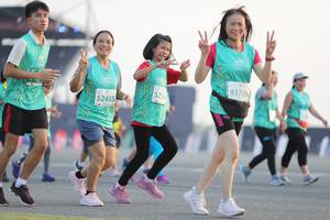 BIB: 81768, 523, 52435
                            <button type="button" onclick="openModal(10574574)" class="btn btn-primary btn-sm float-right btn-popup" data-toggle="modal" data-target=".modal-high-quality">
                        <i class="fas fa-shopping-cart"></i> Add to Cart
                    </button>
                                            <button type="button" onclick="isThisMe(10574574, true)" class="btn btn-success btn-sm float-right btn-popup btn-isme hidden" data-toggle="tooltip" data-placement="bottom" title="นี่คือรูปของคุณใช่ไหม คลิกที่นี่เพื่อเอาเข้าอัลบั้ม">
                        <i class="fas fa-plus"></i> Add to album
                    </button>
                    <button type="button" onclick="isThisMe(10574574, false)" class="btn btn-warning btn-sm float-right btn-popup btn-isnotme hidden">
                        <i class="fas fa-ban"></i> Remove from album
                    </button>