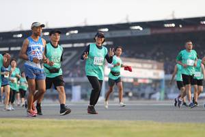 BIB: 53228, 51767
                            <button type="button" onclick="openModal(10574101)" class="btn btn-primary btn-sm float-right btn-popup" data-toggle="modal" data-target=".modal-high-quality">
                        <i class="fas fa-shopping-cart"></i> Add to Cart
                    </button>
                                            <button type="button" onclick="isThisMe(10574101, true)" class="btn btn-success btn-sm float-right btn-popup btn-isme hidden" data-toggle="tooltip" data-placement="bottom" title="นี่คือรูปของคุณใช่ไหม คลิกที่นี่เพื่อเอาเข้าอัลบั้ม">
                        <i class="fas fa-plus"></i> Add to album
                    </button>
                    <button type="button" onclick="isThisMe(10574101, false)" class="btn btn-warning btn-sm float-right btn-popup btn-isnotme hidden">
                        <i class="fas fa-ban"></i> Remove from album
                    </button>