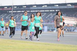 BIB: 512, 1972, 52740, 522
                            <button type="button" onclick="openModal(10574730)" class="btn btn-primary btn-sm float-right btn-popup" data-toggle="modal" data-target=".modal-high-quality">
                        <i class="fas fa-shopping-cart"></i> Add to Cart
                    </button>
                                            <button type="button" onclick="isThisMe(10574730, true)" class="btn btn-success btn-sm float-right btn-popup btn-isme hidden" data-toggle="tooltip" data-placement="bottom" title="นี่คือรูปของคุณใช่ไหม คลิกที่นี่เพื่อเอาเข้าอัลบั้ม">
                        <i class="fas fa-plus"></i> Add to album
                    </button>
                    <button type="button" onclick="isThisMe(10574730, false)" class="btn btn-warning btn-sm float-right btn-popup btn-isnotme hidden">
                        <i class="fas fa-ban"></i> Remove from album
                    </button>