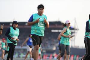 BIB: 52047
                            <button type="button" onclick="openModal(10574033)" class="btn btn-primary btn-sm float-right btn-popup" data-toggle="modal" data-target=".modal-high-quality">
                        <i class="fas fa-shopping-cart"></i> Add to Cart
                    </button>
                                            <button type="button" onclick="isThisMe(10574033, true)" class="btn btn-success btn-sm float-right btn-popup btn-isme hidden" data-toggle="tooltip" data-placement="bottom" title="นี่คือรูปของคุณใช่ไหม คลิกที่นี่เพื่อเอาเข้าอัลบั้ม">
                        <i class="fas fa-plus"></i> Add to album
                    </button>
                    <button type="button" onclick="isThisMe(10574033, false)" class="btn btn-warning btn-sm float-right btn-popup btn-isnotme hidden">
                        <i class="fas fa-ban"></i> Remove from album
                    </button>