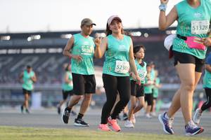 BIB: 51328, 50261, 52305, 505
                            <button type="button" onclick="openModal(10574120)" class="btn btn-primary btn-sm float-right btn-popup" data-toggle="modal" data-target=".modal-high-quality">
                        <i class="fas fa-shopping-cart"></i> Add to Cart
                    </button>
                                            <button type="button" onclick="isThisMe(10574120, true)" class="btn btn-success btn-sm float-right btn-popup btn-isme hidden" data-toggle="tooltip" data-placement="bottom" title="นี่คือรูปของคุณใช่ไหม คลิกที่นี่เพื่อเอาเข้าอัลบั้ม">
                        <i class="fas fa-plus"></i> Add to album
                    </button>
                    <button type="button" onclick="isThisMe(10574120, false)" class="btn btn-warning btn-sm float-right btn-popup btn-isnotme hidden">
                        <i class="fas fa-ban"></i> Remove from album
                    </button>