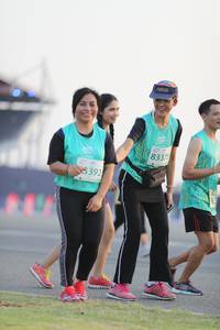 BIB: 8337, 3392
                            <button type="button" onclick="openModal(10574838)" class="btn btn-primary btn-sm float-right btn-popup" data-toggle="modal" data-target=".modal-high-quality">
                        <i class="fas fa-shopping-cart"></i> Add to Cart
                    </button>
                                            <button type="button" onclick="isThisMe(10574838, true)" class="btn btn-success btn-sm float-right btn-popup btn-isme hidden" data-toggle="tooltip" data-placement="bottom" title="นี่คือรูปของคุณใช่ไหม คลิกที่นี่เพื่อเอาเข้าอัลบั้ม">
                        <i class="fas fa-plus"></i> Add to album
                    </button>
                    <button type="button" onclick="isThisMe(10574838, false)" class="btn btn-warning btn-sm float-right btn-popup btn-isnotme hidden">
                        <i class="fas fa-ban"></i> Remove from album
                    </button>