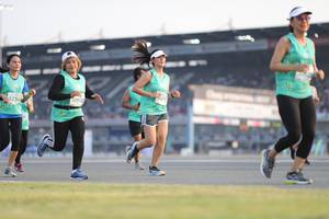 BIB: 5071, 5094, 5236
                            <button type="button" onclick="openModal(10573523)" class="btn btn-primary btn-sm float-right btn-popup" data-toggle="modal" data-target=".modal-high-quality">
                        <i class="fas fa-shopping-cart"></i> Add to Cart
                    </button>
                                            <button type="button" onclick="isThisMe(10573523, true)" class="btn btn-success btn-sm float-right btn-popup btn-isme hidden" data-toggle="tooltip" data-placement="bottom" title="นี่คือรูปของคุณใช่ไหม คลิกที่นี่เพื่อเอาเข้าอัลบั้ม">
                        <i class="fas fa-plus"></i> Add to album
                    </button>
                    <button type="button" onclick="isThisMe(10573523, false)" class="btn btn-warning btn-sm float-right btn-popup btn-isnotme hidden">
                        <i class="fas fa-ban"></i> Remove from album
                    </button>