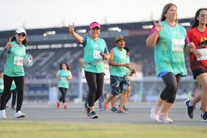 BIB: 5334, 200, 5092
                            <button type="button" onclick="openModal(10574218)" class="btn btn-primary btn-sm float-right btn-popup" data-toggle="modal" data-target=".modal-high-quality">
                        <i class="fas fa-shopping-cart"></i> Add to Cart
                    </button>
                                            <button type="button" onclick="isThisMe(10574218, true)" class="btn btn-success btn-sm float-right btn-popup btn-isme hidden" data-toggle="tooltip" data-placement="bottom" title="นี่คือรูปของคุณใช่ไหม คลิกที่นี่เพื่อเอาเข้าอัลบั้ม">
                        <i class="fas fa-plus"></i> Add to album
                    </button>
                    <button type="button" onclick="isThisMe(10574218, false)" class="btn btn-warning btn-sm float-right btn-popup btn-isnotme hidden">
                        <i class="fas fa-ban"></i> Remove from album
                    </button>