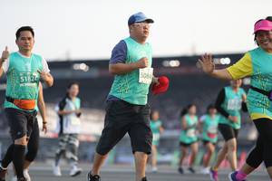 BIB: 5084, 51824
                            <button type="button" onclick="openModal(10574040)" class="btn btn-primary btn-sm float-right btn-popup" data-toggle="modal" data-target=".modal-high-quality">
                        <i class="fas fa-shopping-cart"></i> Add to Cart
                    </button>
                                            <button type="button" onclick="isThisMe(10574040, true)" class="btn btn-success btn-sm float-right btn-popup btn-isme hidden" data-toggle="tooltip" data-placement="bottom" title="นี่คือรูปของคุณใช่ไหม คลิกที่นี่เพื่อเอาเข้าอัลบั้ม">
                        <i class="fas fa-plus"></i> Add to album
                    </button>
                    <button type="button" onclick="isThisMe(10574040, false)" class="btn btn-warning btn-sm float-right btn-popup btn-isnotme hidden">
                        <i class="fas fa-ban"></i> Remove from album
                    </button>