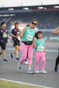 BIB: 50669, 50508
                            <button type="button" onclick="openModal(10575329)" class="btn btn-primary btn-sm float-right btn-popup" data-toggle="modal" data-target=".modal-high-quality">
                        <i class="fas fa-shopping-cart"></i> Add to Cart
                    </button>
                                            <button type="button" onclick="isThisMe(10575329, true)" class="btn btn-success btn-sm float-right btn-popup btn-isme hidden" data-toggle="tooltip" data-placement="bottom" title="นี่คือรูปของคุณใช่ไหม คลิกที่นี่เพื่อเอาเข้าอัลบั้ม">
                        <i class="fas fa-plus"></i> Add to album
                    </button>
                    <button type="button" onclick="isThisMe(10575329, false)" class="btn btn-warning btn-sm float-right btn-popup btn-isnotme hidden">
                        <i class="fas fa-ban"></i> Remove from album
                    </button>