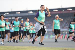 BIB: 51600, 51027
                            <button type="button" onclick="openModal(10574202)" class="btn btn-primary btn-sm float-right btn-popup" data-toggle="modal" data-target=".modal-high-quality">
                        <i class="fas fa-shopping-cart"></i> Add to Cart
                    </button>
                                            <button type="button" onclick="isThisMe(10574202, true)" class="btn btn-success btn-sm float-right btn-popup btn-isme hidden" data-toggle="tooltip" data-placement="bottom" title="นี่คือรูปของคุณใช่ไหม คลิกที่นี่เพื่อเอาเข้าอัลบั้ม">
                        <i class="fas fa-plus"></i> Add to album
                    </button>
                    <button type="button" onclick="isThisMe(10574202, false)" class="btn btn-warning btn-sm float-right btn-popup btn-isnotme hidden">
                        <i class="fas fa-ban"></i> Remove from album
                    </button>