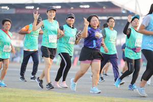 BIB: 50301, 5122, 53433, 5126, 52219, 5270
                            <button type="button" onclick="openModal(10574635)" class="btn btn-primary btn-sm float-right btn-popup" data-toggle="modal" data-target=".modal-high-quality">
                        <i class="fas fa-shopping-cart"></i> Add to Cart
                    </button>
                                            <button type="button" onclick="isThisMe(10574635, true)" class="btn btn-success btn-sm float-right btn-popup btn-isme hidden" data-toggle="tooltip" data-placement="bottom" title="นี่คือรูปของคุณใช่ไหม คลิกที่นี่เพื่อเอาเข้าอัลบั้ม">
                        <i class="fas fa-plus"></i> Add to album
                    </button>
                    <button type="button" onclick="isThisMe(10574635, false)" class="btn btn-warning btn-sm float-right btn-popup btn-isnotme hidden">
                        <i class="fas fa-ban"></i> Remove from album
                    </button>