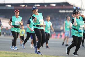 BIB: 5087, 512
                            <button type="button" onclick="openModal(10574859)" class="btn btn-primary btn-sm float-right btn-popup" data-toggle="modal" data-target=".modal-high-quality">
                        <i class="fas fa-shopping-cart"></i> Add to Cart
                    </button>
                                            <button type="button" onclick="isThisMe(10574859, true)" class="btn btn-success btn-sm float-right btn-popup btn-isme hidden" data-toggle="tooltip" data-placement="bottom" title="นี่คือรูปของคุณใช่ไหม คลิกที่นี่เพื่อเอาเข้าอัลบั้ม">
                        <i class="fas fa-plus"></i> Add to album
                    </button>
                    <button type="button" onclick="isThisMe(10574859, false)" class="btn btn-warning btn-sm float-right btn-popup btn-isnotme hidden">
                        <i class="fas fa-ban"></i> Remove from album
                    </button>