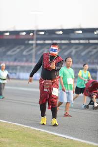 BIB: 525
                            <button type="button" onclick="openModal(10575339)" class="btn btn-primary btn-sm float-right btn-popup" data-toggle="modal" data-target=".modal-high-quality">
                        <i class="fas fa-shopping-cart"></i> Add to Cart
                    </button>
                                            <button type="button" onclick="isThisMe(10575339, true)" class="btn btn-success btn-sm float-right btn-popup btn-isme hidden" data-toggle="tooltip" data-placement="bottom" title="นี่คือรูปของคุณใช่ไหม คลิกที่นี่เพื่อเอาเข้าอัลบั้ม">
                        <i class="fas fa-plus"></i> Add to album
                    </button>
                    <button type="button" onclick="isThisMe(10575339, false)" class="btn btn-warning btn-sm float-right btn-popup btn-isnotme hidden">
                        <i class="fas fa-ban"></i> Remove from album
                    </button>