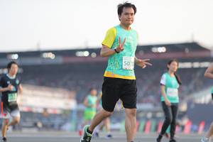 BIB: 50733
                            <button type="button" onclick="openModal(10573990)" class="btn btn-primary btn-sm float-right btn-popup" data-toggle="modal" data-target=".modal-high-quality">
                        <i class="fas fa-shopping-cart"></i> Add to Cart
                    </button>
                                            <button type="button" onclick="isThisMe(10573990, true)" class="btn btn-success btn-sm float-right btn-popup btn-isme hidden" data-toggle="tooltip" data-placement="bottom" title="นี่คือรูปของคุณใช่ไหม คลิกที่นี่เพื่อเอาเข้าอัลบั้ม">
                        <i class="fas fa-plus"></i> Add to album
                    </button>
                    <button type="button" onclick="isThisMe(10573990, false)" class="btn btn-warning btn-sm float-right btn-popup btn-isnotme hidden">
                        <i class="fas fa-ban"></i> Remove from album
                    </button>