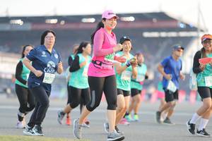 BIB: 150, 5187, 5077
                            <button type="button" onclick="openModal(10574655)" class="btn btn-primary btn-sm float-right btn-popup" data-toggle="modal" data-target=".modal-high-quality">
                        <i class="fas fa-shopping-cart"></i> Add to Cart
                    </button>
                                            <button type="button" onclick="isThisMe(10574655, true)" class="btn btn-success btn-sm float-right btn-popup btn-isme hidden" data-toggle="tooltip" data-placement="bottom" title="นี่คือรูปของคุณใช่ไหม คลิกที่นี่เพื่อเอาเข้าอัลบั้ม">
                        <i class="fas fa-plus"></i> Add to album
                    </button>
                    <button type="button" onclick="isThisMe(10574655, false)" class="btn btn-warning btn-sm float-right btn-popup btn-isnotme hidden">
                        <i class="fas fa-ban"></i> Remove from album
                    </button>