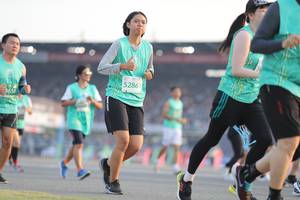 BIB: 52861
                            <button type="button" onclick="openModal(10573726)" class="btn btn-primary btn-sm float-right btn-popup" data-toggle="modal" data-target=".modal-high-quality">
                        <i class="fas fa-shopping-cart"></i> Add to Cart
                    </button>
                                            <button type="button" onclick="isThisMe(10573726, true)" class="btn btn-success btn-sm float-right btn-popup btn-isme hidden" data-toggle="tooltip" data-placement="bottom" title="นี่คือรูปของคุณใช่ไหม คลิกที่นี่เพื่อเอาเข้าอัลบั้ม">
                        <i class="fas fa-plus"></i> Add to album
                    </button>
                    <button type="button" onclick="isThisMe(10573726, false)" class="btn btn-warning btn-sm float-right btn-popup btn-isnotme hidden">
                        <i class="fas fa-ban"></i> Remove from album
                    </button>