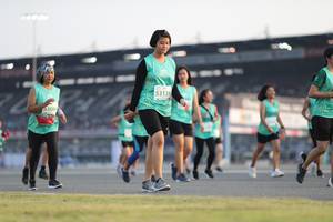 BIB: 53139, 53080
                            <button type="button" onclick="openModal(10574097)" class="btn btn-primary btn-sm float-right btn-popup" data-toggle="modal" data-target=".modal-high-quality">
                        <i class="fas fa-shopping-cart"></i> Add to Cart
                    </button>
                                            <button type="button" onclick="isThisMe(10574097, true)" class="btn btn-success btn-sm float-right btn-popup btn-isme hidden" data-toggle="tooltip" data-placement="bottom" title="นี่คือรูปของคุณใช่ไหม คลิกที่นี่เพื่อเอาเข้าอัลบั้ม">
                        <i class="fas fa-plus"></i> Add to album
                    </button>
                    <button type="button" onclick="isThisMe(10574097, false)" class="btn btn-warning btn-sm float-right btn-popup btn-isnotme hidden">
                        <i class="fas fa-ban"></i> Remove from album
                    </button>