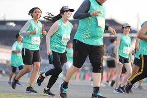 BIB: 50803, 5286, 521
                            <button type="button" onclick="openModal(10573724)" class="btn btn-primary btn-sm float-right btn-popup" data-toggle="modal" data-target=".modal-high-quality">
                        <i class="fas fa-shopping-cart"></i> Add to Cart
                    </button>
                                            <button type="button" onclick="isThisMe(10573724, true)" class="btn btn-success btn-sm float-right btn-popup btn-isme hidden" data-toggle="tooltip" data-placement="bottom" title="นี่คือรูปของคุณใช่ไหม คลิกที่นี่เพื่อเอาเข้าอัลบั้ม">
                        <i class="fas fa-plus"></i> Add to album
                    </button>
                    <button type="button" onclick="isThisMe(10573724, false)" class="btn btn-warning btn-sm float-right btn-popup btn-isnotme hidden">
                        <i class="fas fa-ban"></i> Remove from album
                    </button>