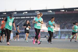 BIB: 1287, 5100
                            <button type="button" onclick="openModal(10573707)" class="btn btn-primary btn-sm float-right btn-popup" data-toggle="modal" data-target=".modal-high-quality">
                        <i class="fas fa-shopping-cart"></i> Add to Cart
                    </button>
                                            <button type="button" onclick="isThisMe(10573707, true)" class="btn btn-success btn-sm float-right btn-popup btn-isme hidden" data-toggle="tooltip" data-placement="bottom" title="นี่คือรูปของคุณใช่ไหม คลิกที่นี่เพื่อเอาเข้าอัลบั้ม">
                        <i class="fas fa-plus"></i> Add to album
                    </button>
                    <button type="button" onclick="isThisMe(10573707, false)" class="btn btn-warning btn-sm float-right btn-popup btn-isnotme hidden">
                        <i class="fas fa-ban"></i> Remove from album
                    </button>