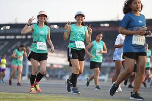 BIB: 53133, 5253, 50606
                            <button type="button" onclick="openModal(10574140)" class="btn btn-primary btn-sm float-right btn-popup" data-toggle="modal" data-target=".modal-high-quality">
                        <i class="fas fa-shopping-cart"></i> Add to Cart
                    </button>
                                            <button type="button" onclick="isThisMe(10574140, true)" class="btn btn-success btn-sm float-right btn-popup btn-isme hidden" data-toggle="tooltip" data-placement="bottom" title="นี่คือรูปของคุณใช่ไหม คลิกที่นี่เพื่อเอาเข้าอัลบั้ม">
                        <i class="fas fa-plus"></i> Add to album
                    </button>
                    <button type="button" onclick="isThisMe(10574140, false)" class="btn btn-warning btn-sm float-right btn-popup btn-isnotme hidden">
                        <i class="fas fa-ban"></i> Remove from album
                    </button>