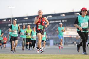 BIB: 52960, 70973, 50604
                            <button type="button" onclick="openModal(10573740)" class="btn btn-primary btn-sm float-right btn-popup" data-toggle="modal" data-target=".modal-high-quality">
                        <i class="fas fa-shopping-cart"></i> Add to Cart
                    </button>
                                            <button type="button" onclick="isThisMe(10573740, true)" class="btn btn-success btn-sm float-right btn-popup btn-isme hidden" data-toggle="tooltip" data-placement="bottom" title="นี่คือรูปของคุณใช่ไหม คลิกที่นี่เพื่อเอาเข้าอัลบั้ม">
                        <i class="fas fa-plus"></i> Add to album
                    </button>
                    <button type="button" onclick="isThisMe(10573740, false)" class="btn btn-warning btn-sm float-right btn-popup btn-isnotme hidden">
                        <i class="fas fa-ban"></i> Remove from album
                    </button>