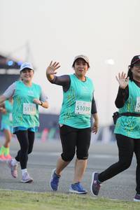 BIB: 51039, 51184
                            <button type="button" onclick="openModal(10574999)" class="btn btn-primary btn-sm float-right btn-popup" data-toggle="modal" data-target=".modal-high-quality">
                        <i class="fas fa-shopping-cart"></i> Add to Cart
                    </button>
                                            <button type="button" onclick="isThisMe(10574999, true)" class="btn btn-success btn-sm float-right btn-popup btn-isme hidden" data-toggle="tooltip" data-placement="bottom" title="นี่คือรูปของคุณใช่ไหม คลิกที่นี่เพื่อเอาเข้าอัลบั้ม">
                        <i class="fas fa-plus"></i> Add to album
                    </button>
                    <button type="button" onclick="isThisMe(10574999, false)" class="btn btn-warning btn-sm float-right btn-popup btn-isnotme hidden">
                        <i class="fas fa-ban"></i> Remove from album
                    </button>