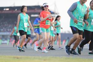 BIB: 5196, 5002
                            <button type="button" onclick="openModal(10574381)" class="btn btn-primary btn-sm float-right btn-popup" data-toggle="modal" data-target=".modal-high-quality">
                        <i class="fas fa-shopping-cart"></i> Add to Cart
                    </button>
                                            <button type="button" onclick="isThisMe(10574381, true)" class="btn btn-success btn-sm float-right btn-popup btn-isme hidden" data-toggle="tooltip" data-placement="bottom" title="นี่คือรูปของคุณใช่ไหม คลิกที่นี่เพื่อเอาเข้าอัลบั้ม">
                        <i class="fas fa-plus"></i> Add to album
                    </button>
                    <button type="button" onclick="isThisMe(10574381, false)" class="btn btn-warning btn-sm float-right btn-popup btn-isnotme hidden">
                        <i class="fas fa-ban"></i> Remove from album
                    </button>