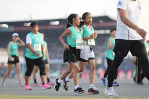 BIB: 505
                            <button type="button" onclick="openModal(10574394)" class="btn btn-primary btn-sm float-right btn-popup" data-toggle="modal" data-target=".modal-high-quality">
                        <i class="fas fa-shopping-cart"></i> Add to Cart
                    </button>
                                            <button type="button" onclick="isThisMe(10574394, true)" class="btn btn-success btn-sm float-right btn-popup btn-isme hidden" data-toggle="tooltip" data-placement="bottom" title="นี่คือรูปของคุณใช่ไหม คลิกที่นี่เพื่อเอาเข้าอัลบั้ม">
                        <i class="fas fa-plus"></i> Add to album
                    </button>
                    <button type="button" onclick="isThisMe(10574394, false)" class="btn btn-warning btn-sm float-right btn-popup btn-isnotme hidden">
                        <i class="fas fa-ban"></i> Remove from album
                    </button>