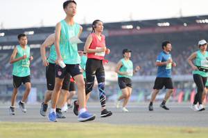 BIB: 5176
                            <button type="button" onclick="openModal(10573778)" class="btn btn-primary btn-sm float-right btn-popup" data-toggle="modal" data-target=".modal-high-quality">
                        <i class="fas fa-shopping-cart"></i> Add to Cart
                    </button>
                                            <button type="button" onclick="isThisMe(10573778, true)" class="btn btn-success btn-sm float-right btn-popup btn-isme hidden" data-toggle="tooltip" data-placement="bottom" title="นี่คือรูปของคุณใช่ไหม คลิกที่นี่เพื่อเอาเข้าอัลบั้ม">
                        <i class="fas fa-plus"></i> Add to album
                    </button>
                    <button type="button" onclick="isThisMe(10573778, false)" class="btn btn-warning btn-sm float-right btn-popup btn-isnotme hidden">
                        <i class="fas fa-ban"></i> Remove from album
                    </button>