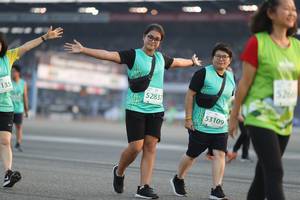 BIB: 135, 526, 52837, 53109
                            <button type="button" onclick="openModal(10575424)" class="btn btn-primary btn-sm float-right btn-popup" data-toggle="modal" data-target=".modal-high-quality">
                        <i class="fas fa-shopping-cart"></i> Add to Cart
                    </button>
                                            <button type="button" onclick="isThisMe(10575424, true)" class="btn btn-success btn-sm float-right btn-popup btn-isme hidden" data-toggle="tooltip" data-placement="bottom" title="นี่คือรูปของคุณใช่ไหม คลิกที่นี่เพื่อเอาเข้าอัลบั้ม">
                        <i class="fas fa-plus"></i> Add to album
                    </button>
                    <button type="button" onclick="isThisMe(10575424, false)" class="btn btn-warning btn-sm float-right btn-popup btn-isnotme hidden">
                        <i class="fas fa-ban"></i> Remove from album
                    </button>