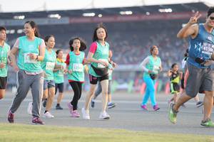 BIB: 41386, 1563, 5230, 52435
                            <button type="button" onclick="openModal(10574562)" class="btn btn-primary btn-sm float-right btn-popup" data-toggle="modal" data-target=".modal-high-quality">
                        <i class="fas fa-shopping-cart"></i> Add to Cart
                    </button>
                                            <button type="button" onclick="isThisMe(10574562, true)" class="btn btn-success btn-sm float-right btn-popup btn-isme hidden" data-toggle="tooltip" data-placement="bottom" title="นี่คือรูปของคุณใช่ไหม คลิกที่นี่เพื่อเอาเข้าอัลบั้ม">
                        <i class="fas fa-plus"></i> Add to album
                    </button>
                    <button type="button" onclick="isThisMe(10574562, false)" class="btn btn-warning btn-sm float-right btn-popup btn-isnotme hidden">
                        <i class="fas fa-ban"></i> Remove from album
                    </button>